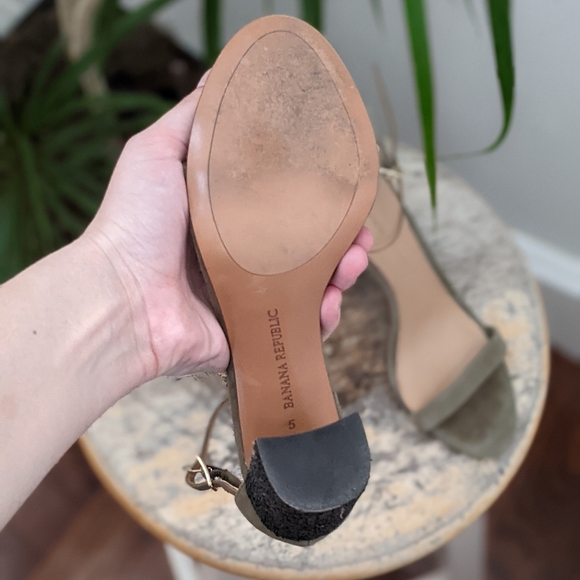 COPY - Banana Republic Green Heels - Picture 8 of 8